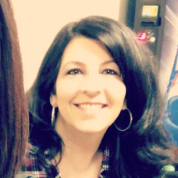 Meet your Posher, Teresa - Picture 1 of 3